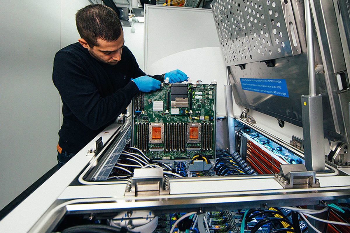 Custom Server Cooling Solutions from KINGKA